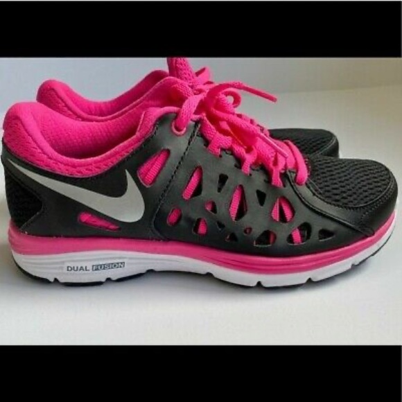 NIKE Dual Fusion Run 2 Sneakers - Picture 2 of 10